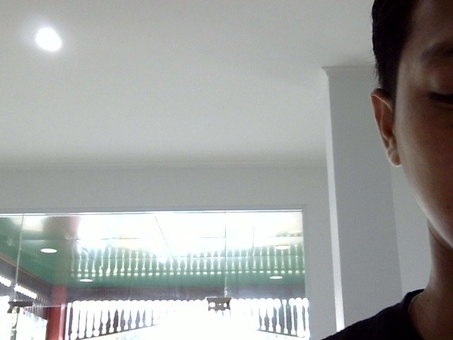 085214301442-2603110941.jpg