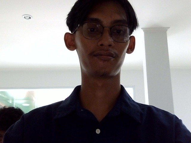 081253534796-2604170122.jpg