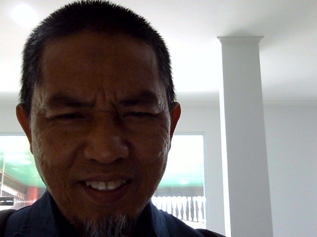 081346387590-2604270813.jpg