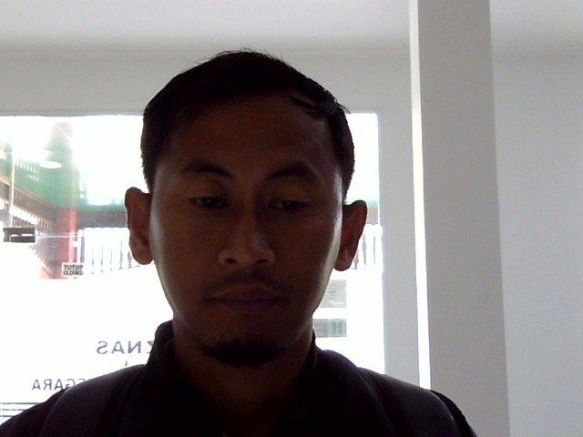 085213576574-2604290143.jpg