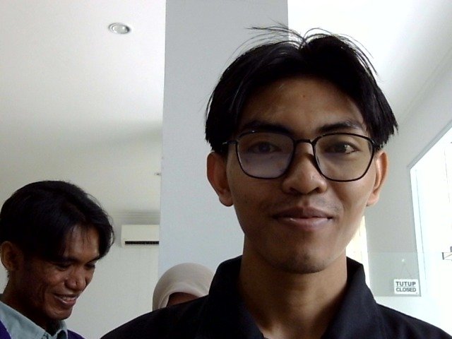 081345085768-2608240836.jpg