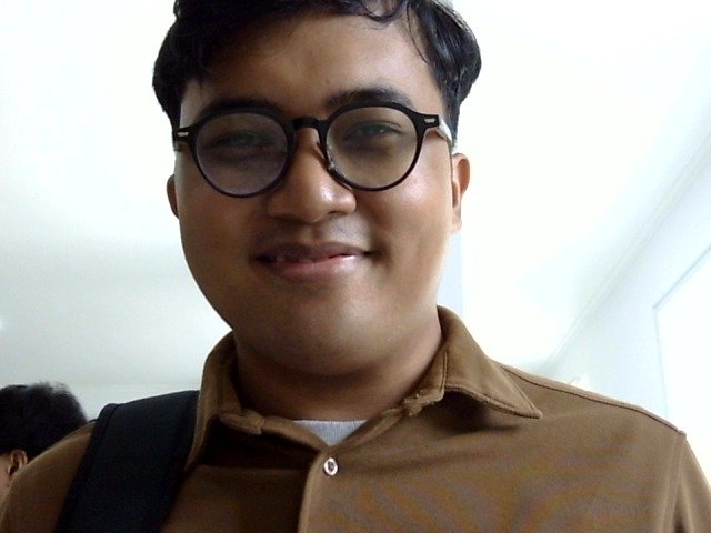 082393508914-2609250856.jpg