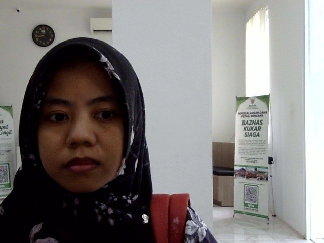 082157584576-2610290745.jpg